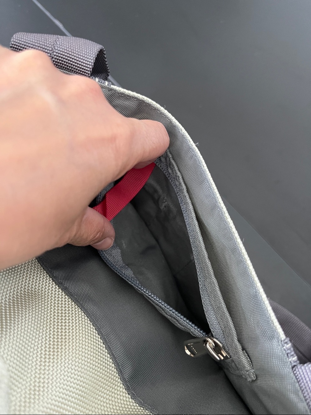Timbuk2 Tote Bag, Gray and Stone color, with Adjustable straps, Used - Picture 13 of 17